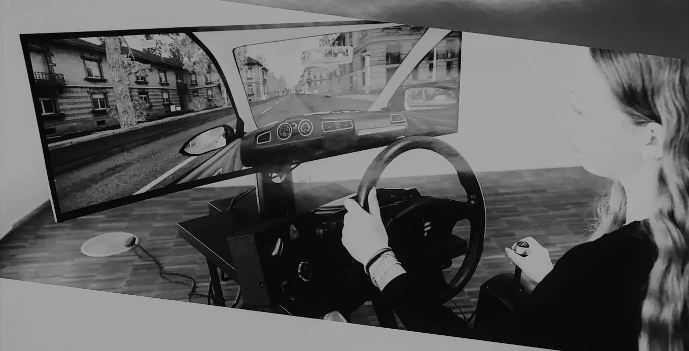 Schülerin am Fahrsimulator